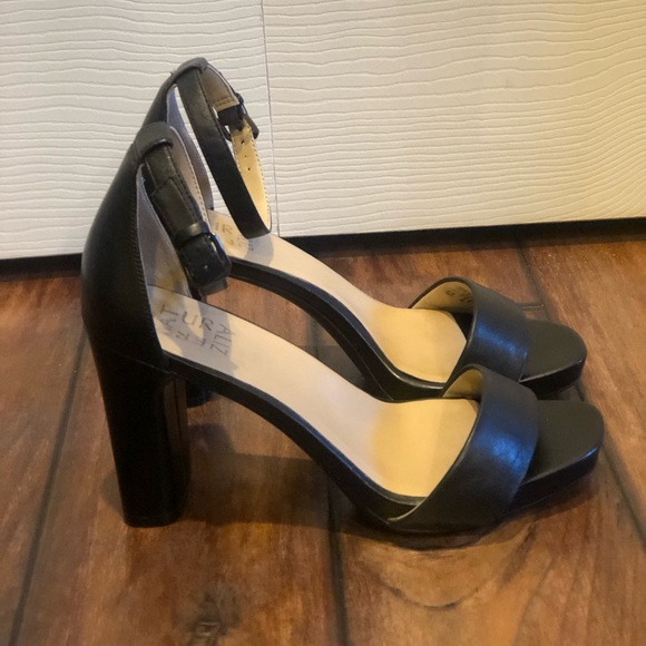 Naturalizer Shoes - Naturalizer Joy Dress Ankle Strap Sandals Size 7 Black Leather Block Heel